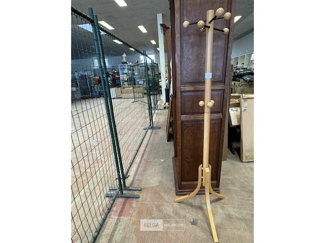 Kapstok en staanlamp - afbeelding 2 van  2