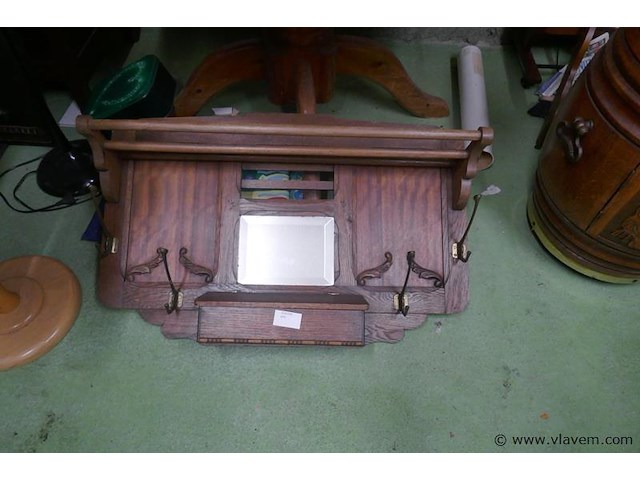 Kapstok met kammenbakje - afbeelding 1 van  1