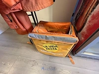 Kapstok met take away werkkledij - afbeelding 7 van  8