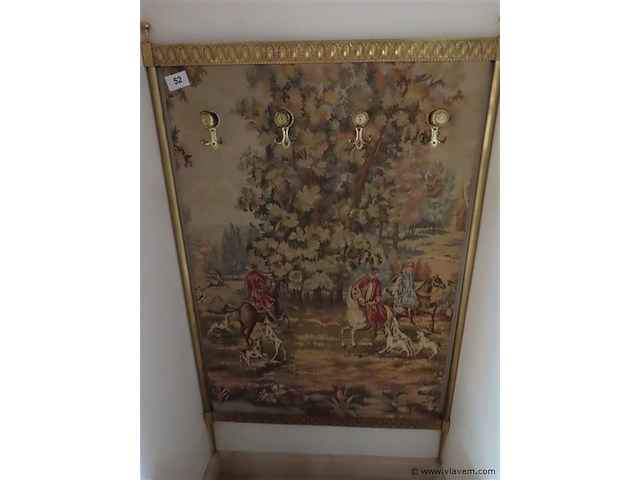 Kapstok met wandtapijt - afbeelding 1 van  4