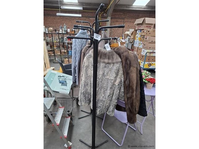 Kapstok - afbeelding 1 van  1