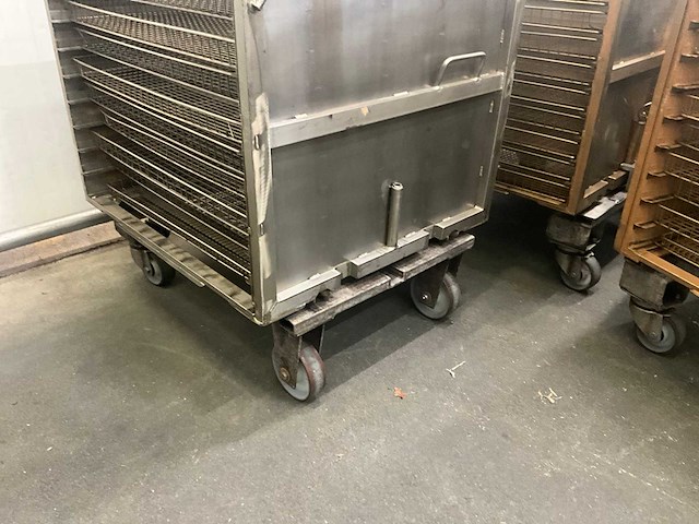 Kar met 10 diverse leggers (5x) voor barriquand autoclaven - afbeelding 3 van  12