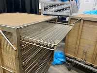 Kar met 10 leggers (5x) voor barriquand autoclaven - afbeelding 13 van  15