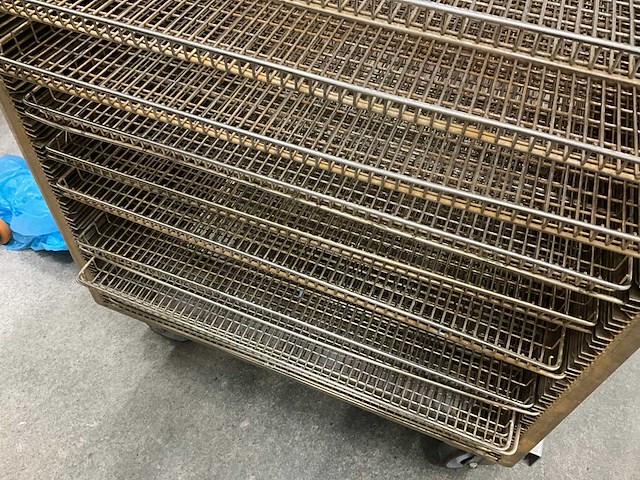 Kar met 10 leggers (5x) voor barriquand autoclaven - afbeelding 6 van  14