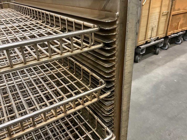 Kar met 10 leggers (5x) voor barriquand autoclaven - afbeelding 13 van  21