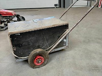 Kar met gereedschap - afbeelding 3 van  3