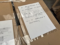 Kar met inhoud o.a. varanda profielen - afbeelding 3 van  6