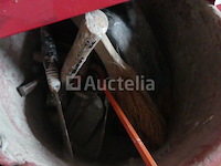 Kar met inhoud - afbeelding 4 van  9