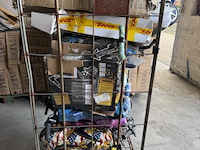 Kar met inhoud - afbeelding 1 van  3