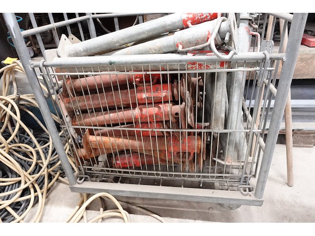 Kar met inhoud - afbeelding 3 van  3