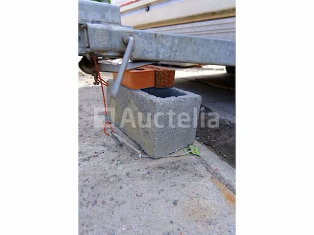 Karavaan en inhoud (in beslag genomen onderweg) burstner city (vin: wbu4305tsn2133920) - afbeelding 4 van  26