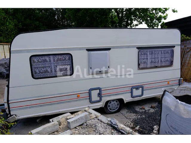 Karavaan en inhoud (in beslag genomen onderweg) burstner city (vin: wbu4305tsn2133920) - afbeelding 8 van  26