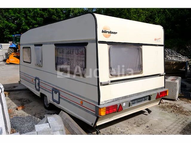 Karavaan en inhoud (in beslag genomen onderweg) burstner city (vin: wbu4305tsn2133920) - afbeelding 1 van  26
