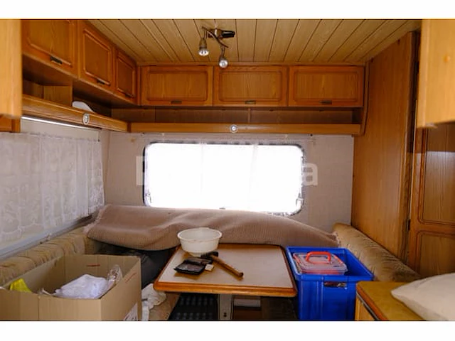 Karavaan en inhoud (in beslag genomen onderweg) burstner city (vin: wbu4305tsn2133920) - afbeelding 14 van  26