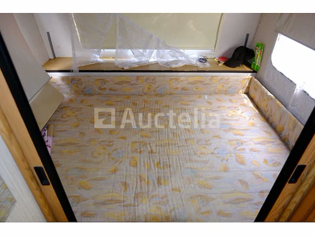 Karavaan en inhoud (in beslag genomen onderweg) burstner city (vin: wbu4305tsn2133920) - afbeelding 16 van  26