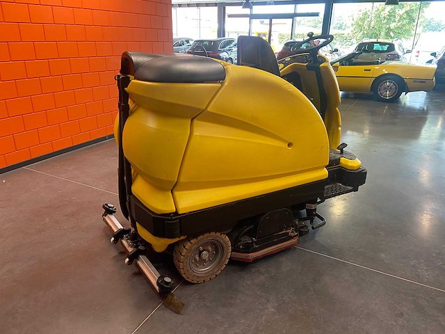 Karcher - br100/250r - zelfrijdende kuismachine - afbeelding 5 van  11