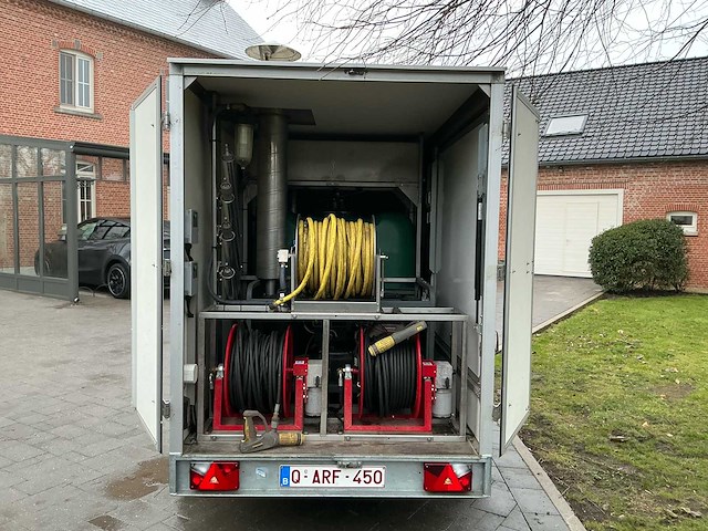 Karcher 2022 hapert aanhangwagen met 2 kärcher proffesionele reinigingsinstallatie - afbeelding 20 van  28