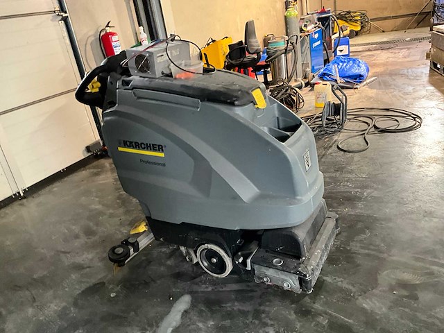 Kärcher b40 industriële reiniger + stomer kärcher hds 790 cs - afbeelding 11 van  14