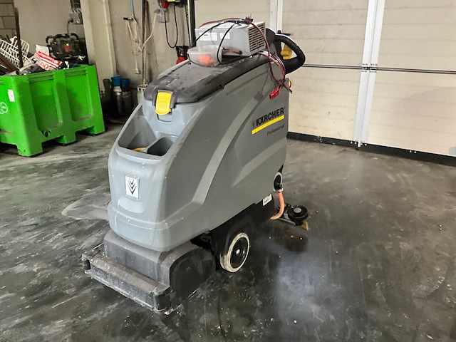 Kärcher b40 industriële reiniger + stomer kärcher hds 790 cs - afbeelding 1 van  5