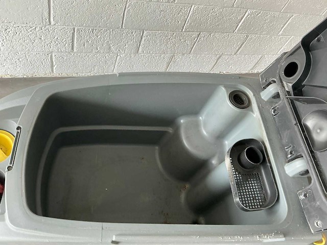 Kärcher b60 w bp schrobzuigmachine - afbeelding 12 van  12