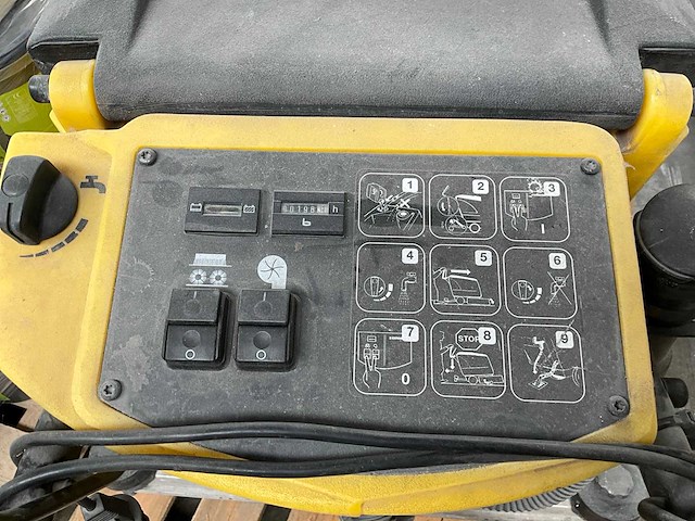Kärcher br 530 bat schrob-zuigmachine - afbeelding 5 van  7