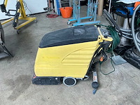 Kärcher br530 bp zelfrijdende schrobmachine - kuismachine - afbeelding 2 van  8