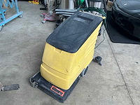 Kärcher br530 bp zelfrijdende schrobmachine - kuismachine - afbeelding 3 van  8