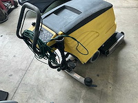 Kärcher br530 bp zelfrijdende schrobmachine - kuismachine - afbeelding 5 van  8