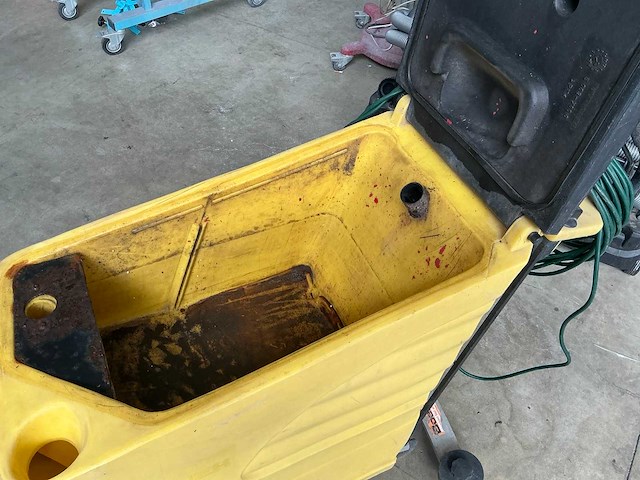 Kärcher br530 bp zelfrijdende schrobmachine - kuismachine - afbeelding 8 van  8