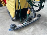Kärcher br530 bp zelfrijdende schrobmachine - kuismachine - afbeelding 1 van  2