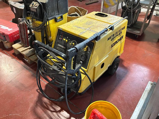Kärcher hds690 hogedrukreiniger met warm water - afbeelding 1 van  1