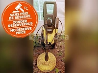 Karcher hoge drukreiniger met terrasreiniger