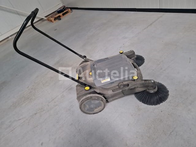 Kärcher km70/20 c 2sb handgeschakelde veger - afbeelding 1 van  4