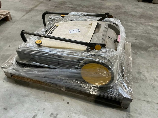 Kärcher km70/20c veegmachine - afbeelding 4 van  4