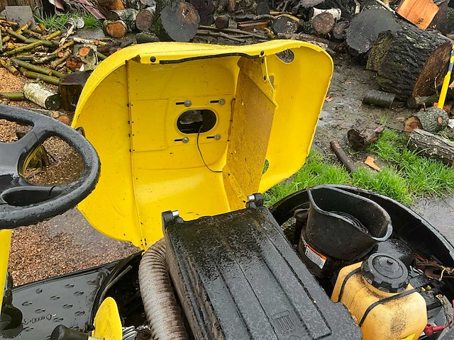 Kärcher kmr 1000t opzit veegmachine/veegwagen - afbeelding 11 van  22