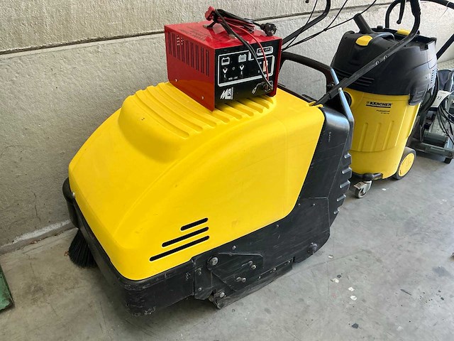 Kärcher ksm750 bat veegmachine - afbeelding 1 van  8