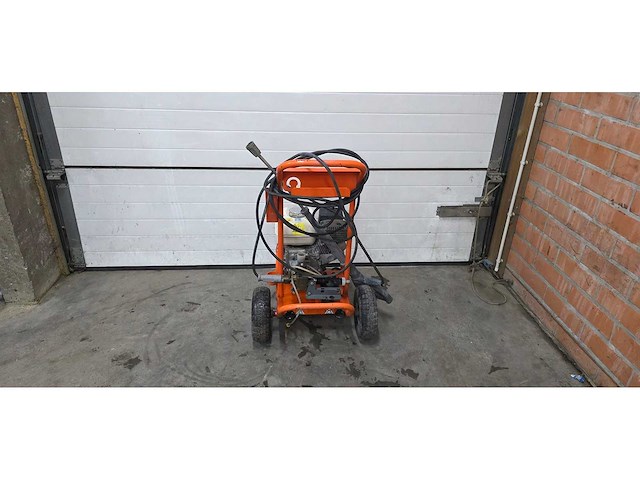Karcher met honda motor - hogedrukreiniger - afbeelding 4 van  4