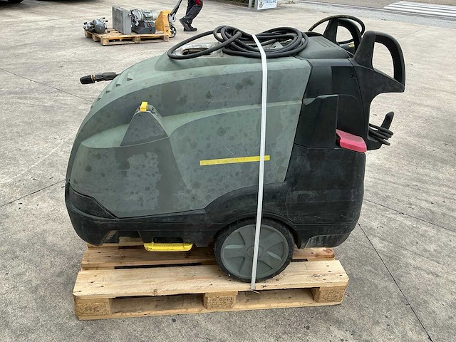 Kärcher professional hds 8/18-4 m hogedrukreiniger - afbeelding 1 van  6