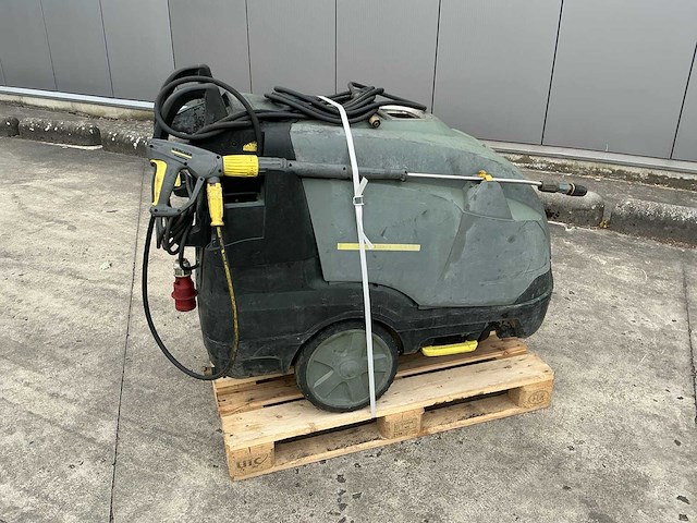 Kärcher professional hds 8/18-4 m hogedrukreiniger - afbeelding 3 van  6