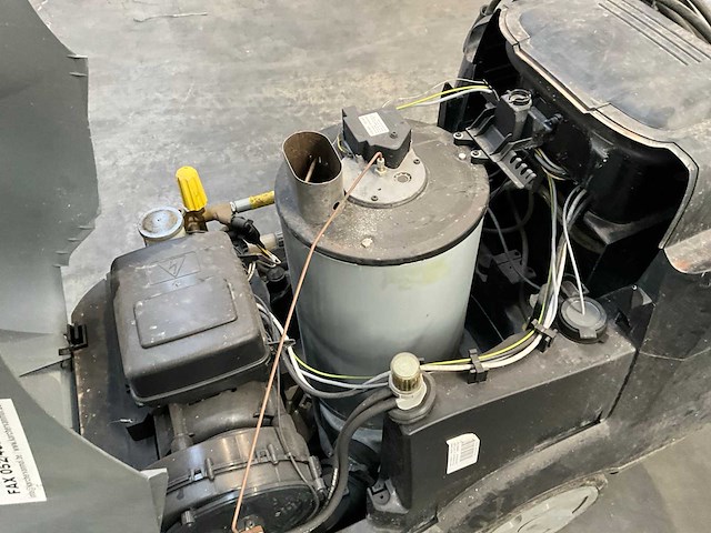 Kärcher professional hds 8/18-4m hogedrukreiniger - afbeelding 12 van  13