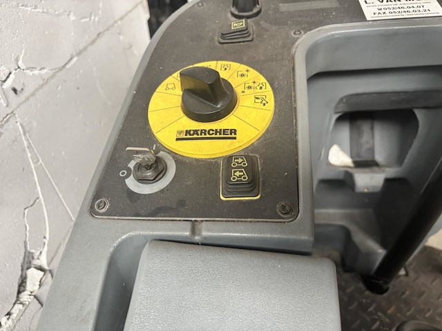 Karcher schrob/veegmachine - afbeelding 5 van  9