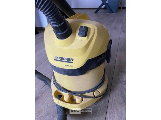 Karcher stofzuiger wd2.200 + toebehoren - afbeelding 2 van  2