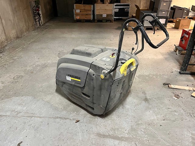 Karcher veegmachine - afbeelding 1 van  3