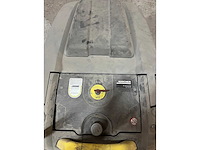 Karcher veegmachine - afbeelding 2 van  3