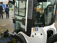 Kärcher veegmachine - afbeelding 8 van  19