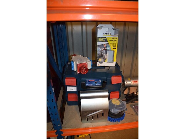 Karcher was borstel, 2 lege gereedschapskoffers bosch, stekker doos - afbeelding 1 van  6