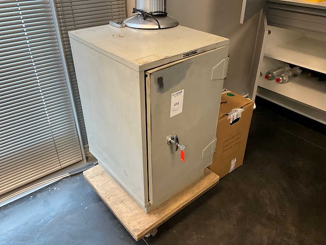 Kardex brandwerende kast (eerste verdiep) - afbeelding 1 van  3