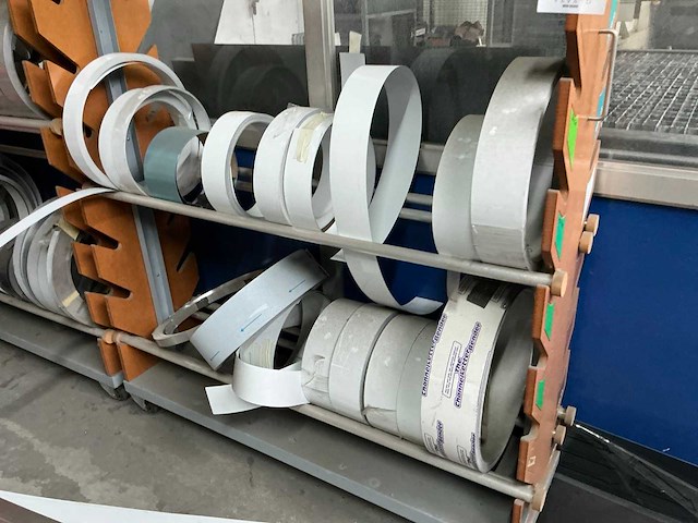 Karren (3x) met aluminium rollen band (40x) - afbeelding 12 van  15