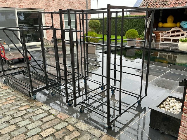 Karren voor statafels, stoelen en krukken (5x) - afbeelding 1 van  4