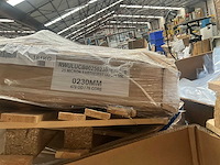 Kartonnen boxen met plastic restanten (10x) en diverse rollen - afbeelding 9 van  21